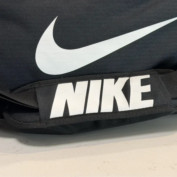 Nike Black and White Duffel Bag - Picture 4 of 7